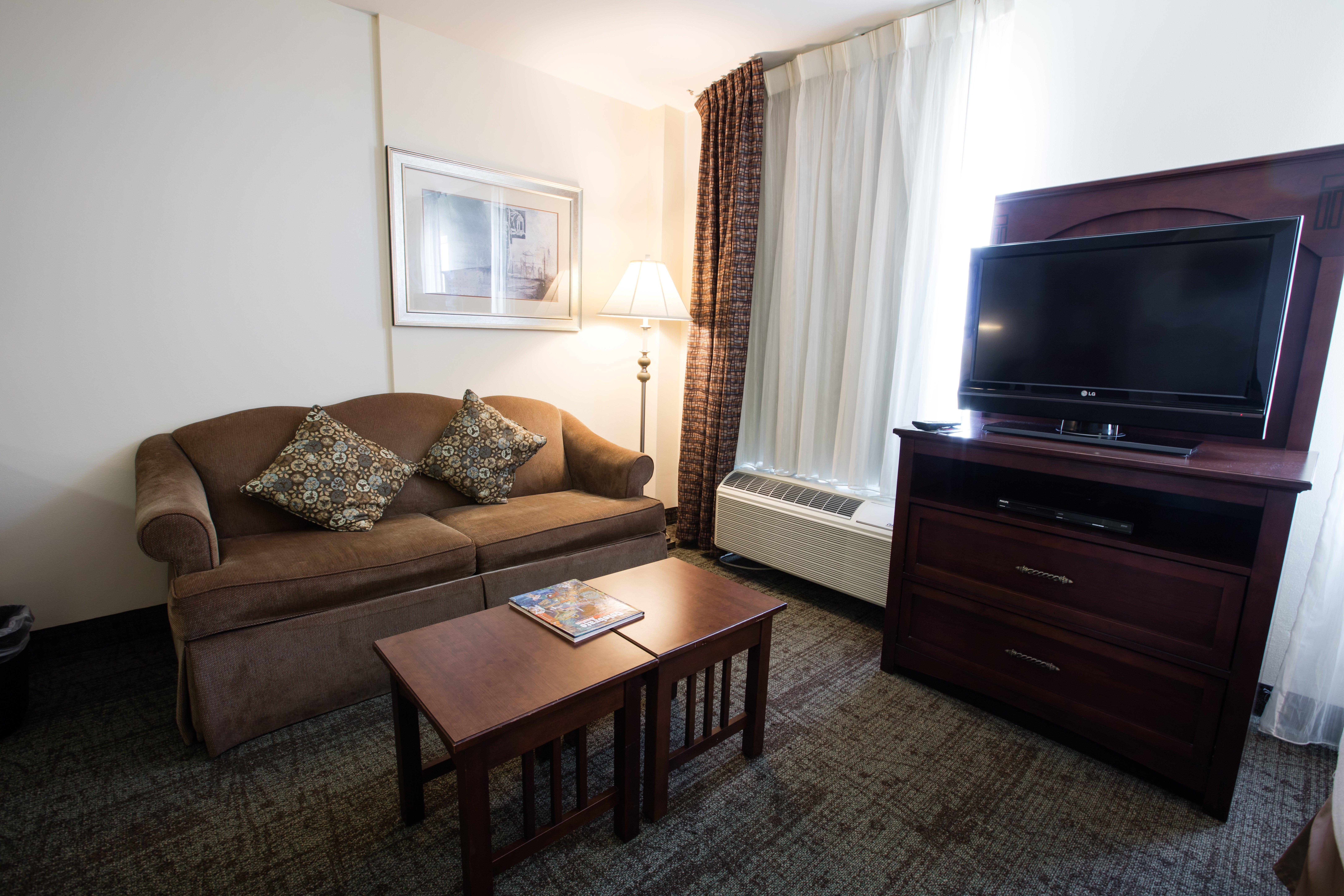 Staybridge Suites Austin Airport By Ihg Buitenkant foto