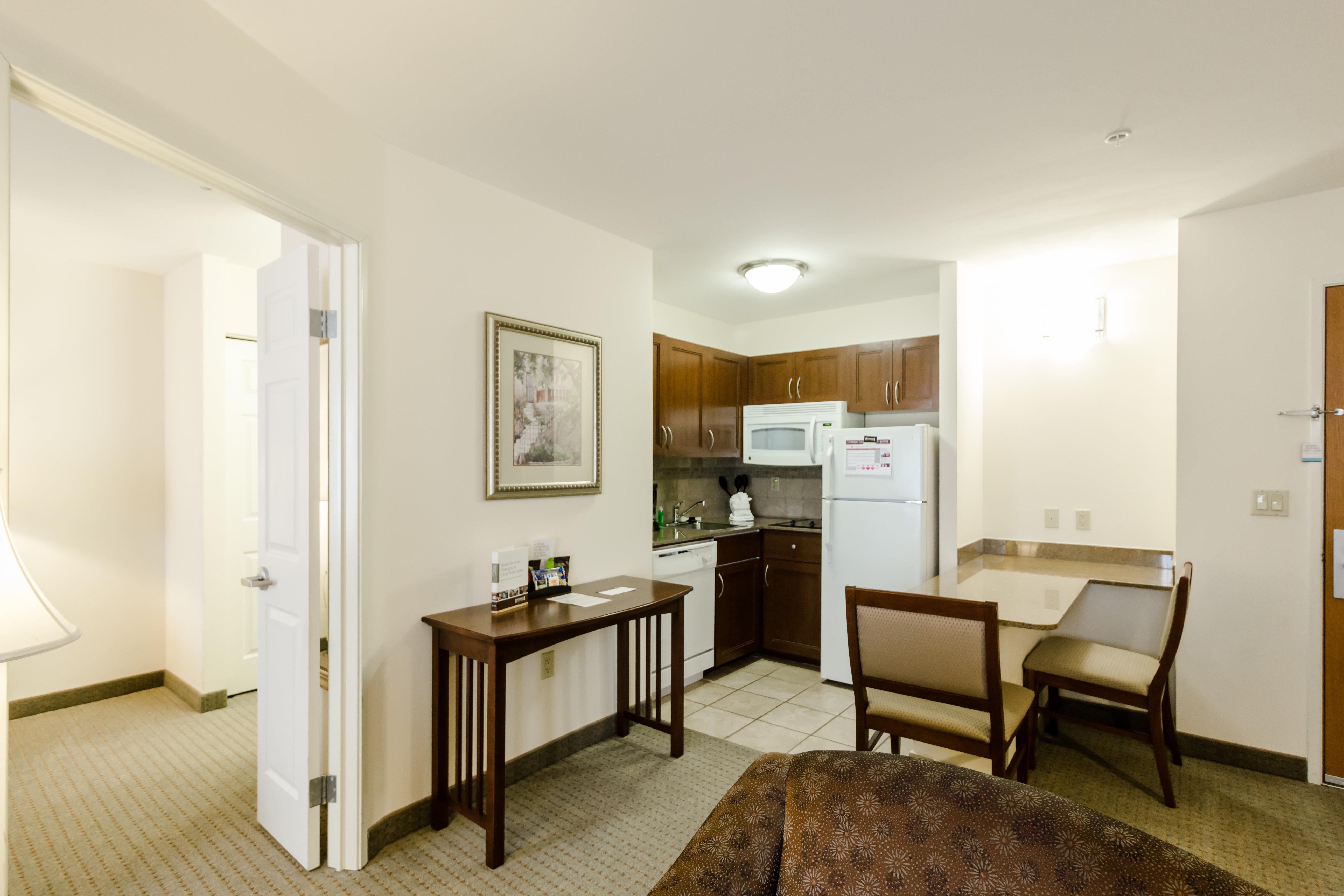 Staybridge Suites Austin Airport By Ihg Buitenkant foto