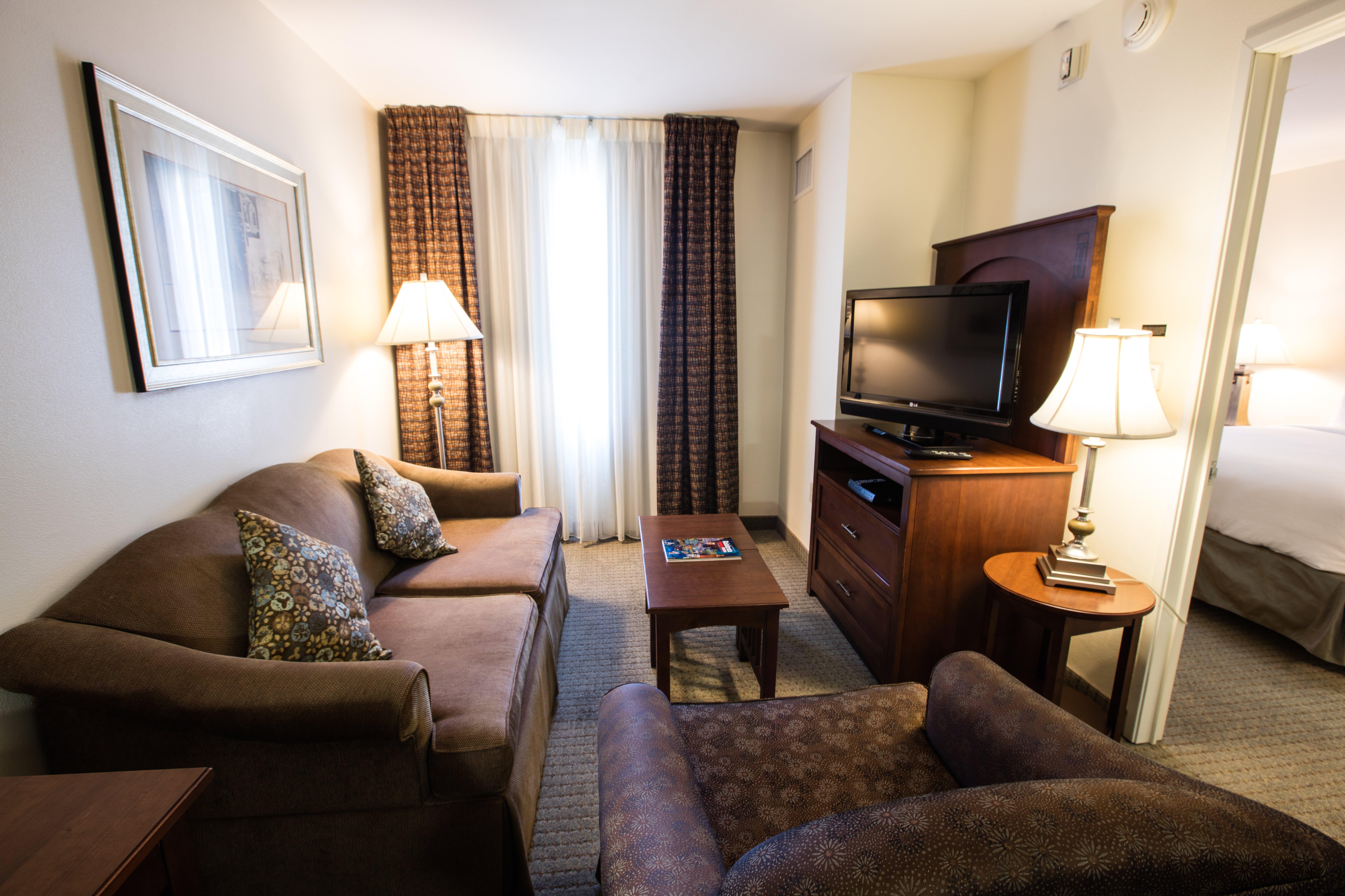 Staybridge Suites Austin Airport By Ihg Buitenkant foto